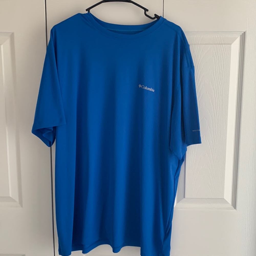 Columbia xxl tshirt